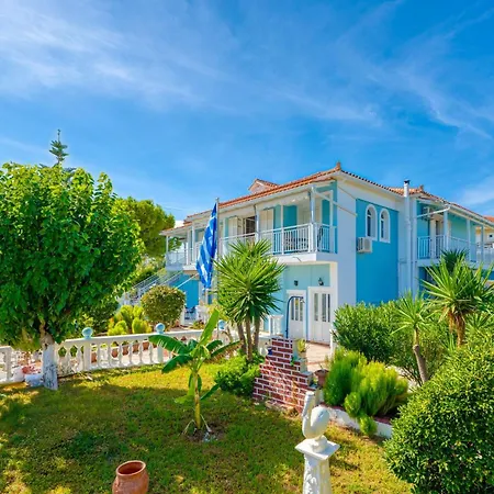 Stathis Beachfront Luxury Apartment *