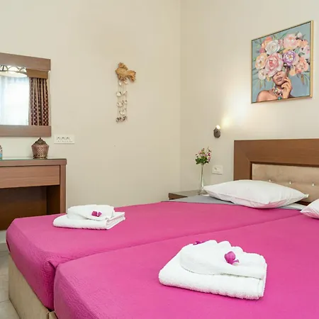 Stathis Beachfront Luxury Kalamákion