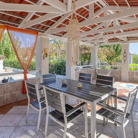 Apartament Stathis Beachfront Luxury Kalamákion